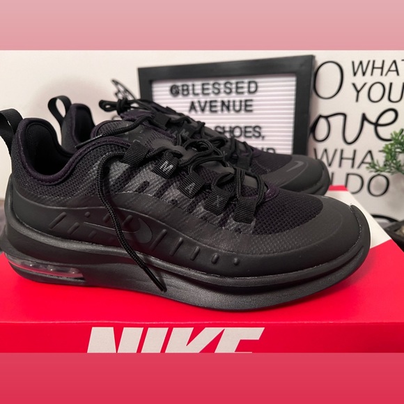 Womens Nike Air Max Axis - Picture 5 of 6